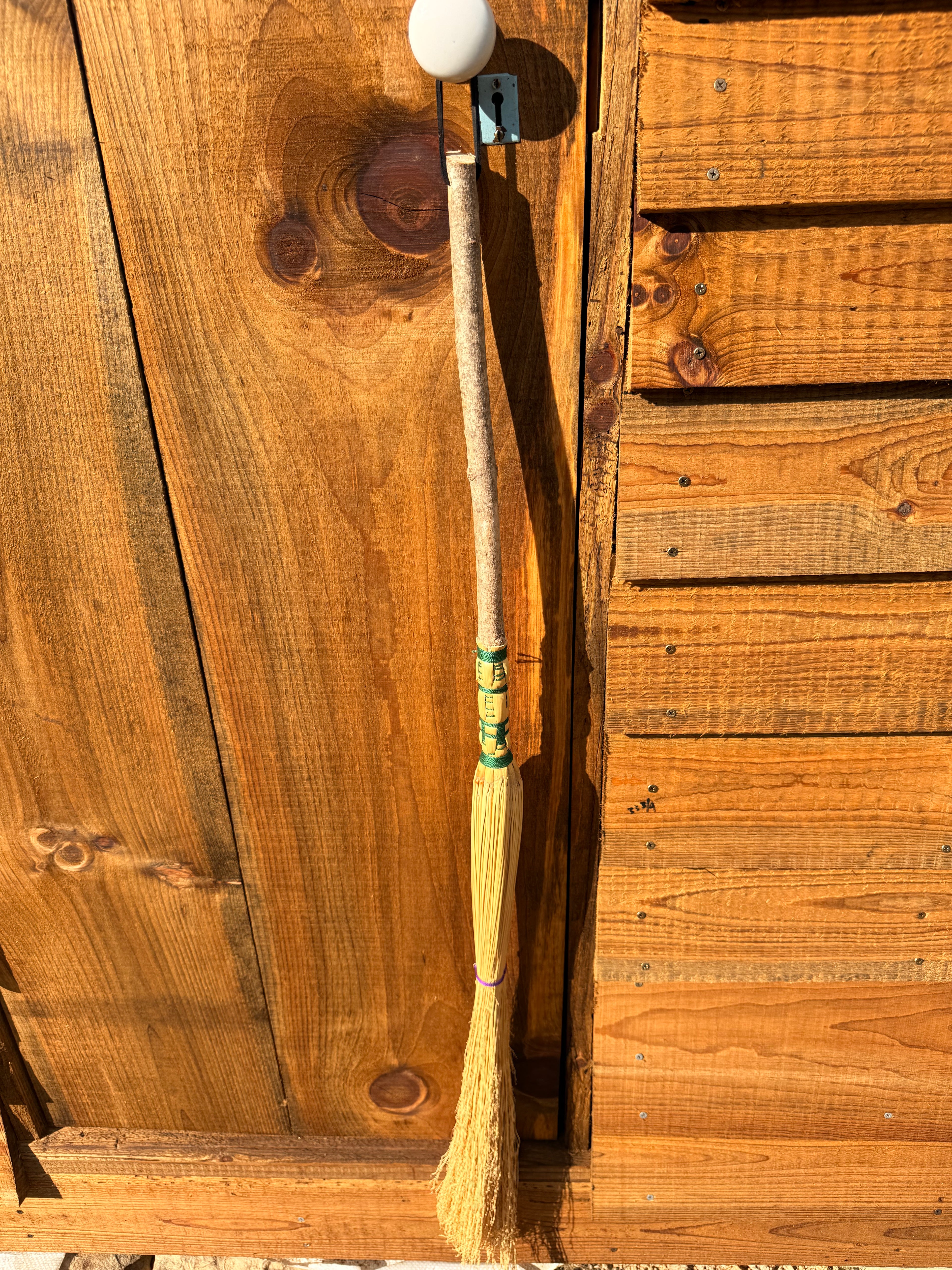 Appalachian Cobwebber Broom